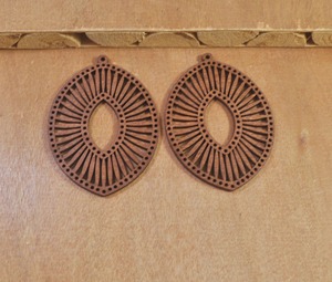 Pendentif en bois en forme de soleil, fourniture artisanale pour la fabrication de bijoux, forme découpée décorative - Product Image 4
