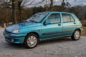 Renault Lutecia 1995 Usado, Versión Japonesa, Volante a la Izquierda, para el Mercado Estadounidense Título - Product Image 2