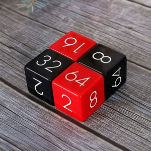 Dados Redondos Grandes Multicolores Personalizados Amarillos, Dados con Puntos Grabados en Resina Hechos a Mano y Ecológicos para Juegos a Bajo Precio en India - Product Image 5