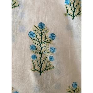 100% coton main bloc imprimé blanc et bleu tissu de courtepointe Style indien pour couverture rideaux couture écharpes et tissu décoratif - Product Image 1