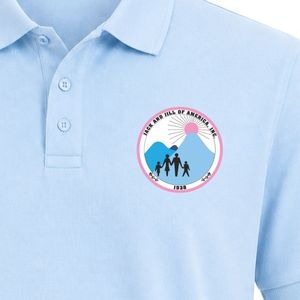 เสื้อโปโลสีฟ้าอ่อน คอปกคลาสสิก ปักลายตราแจ็คแอนด์จิลที่อก ด้านหลังเรียบ แขนสั้น เสื้อผ้าสั่งทำพิเศษ - Product Image 4