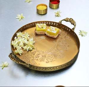 Made from high-quality brass with an antique gold finish, this tray is both durable and visually appealing - Product Image 3