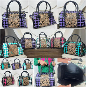 Bolso de mano de cuero a cuadros hecho a mano de 11 pulgadas para mujer, elegante bolso de piel de vaca, bandolera de viaje, tipo duffel, de la March Expo 2026 - Product Image 3