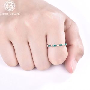 Bague de fiançailles classique pour femme en moissanite plaquée or rose avec sertissage à griffes - Product Image 3