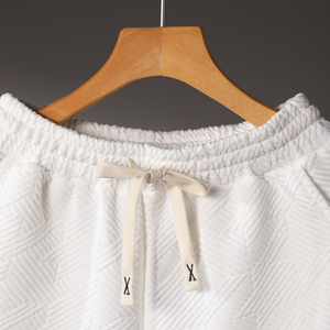 Shorts en molleton 100% Coton à cordon de serrage, coupe oversize, avec perles, impression sérigraphique 3D en mousse en relief, taille mi-haute élastique, tricoté à carreaux, tendance - Product Image 5