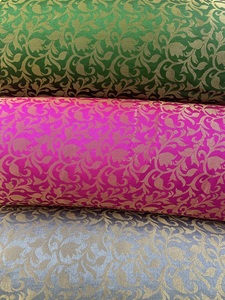 Tissu Jacquard Brocart Banarasi 100% Polyester 44 Pouces 90 GSM à Effet Métallique Floral Paisley pour Vêtements Ethniques - Product Image 5