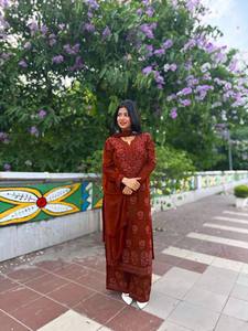 Ensemble indien pakistanais brodé pour femmes, Kurti Salwar Kameez en faux georgette avec châle, tenue de fête ethnique - Product Image 2