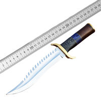 Couteau de chasse de style Bowie en acier Damas de qualité supérieure, manche en bois, garde en laiton, disponible en OEM, vente en gros, garantie 3 ans