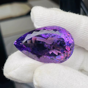 Ametyste naturelle taille poire 80,0 carats, grande taille, qualité AAA, avec lueur, belle couleur, coupe et polissage parfaits, à prix avantageux. - Product Image 1