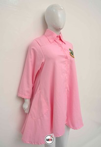 Robes asymétriques roses pour femmes, style décontracté grec, brodées, à motif uni, en tissu de coton, personnalisables OEM - Product Image 3