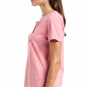 Camiseta Henley Rosa Personalizada de Manga Corta para Mujer, Transpirable, 100% Algodón, Ligera - Product Image 3