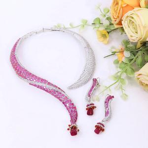 ชุดสร้อยคอและต่างหูประดับเพชรซิร์คอนชุบเงินทองเหลืองคุณภาพพรีเมียมสุดหรูสำหรับผู้หญิง - ของขวัญสำหรับงานแต่งงานและโอกาสพิเศษ - Product Image 2