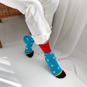 Calzini da Donna alla Moda Coreana con Motivo Floreale in Cotone Pettinato - Product Image 5