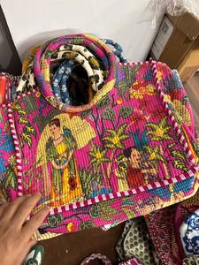Sac à bandoulière artisanal indien, sac fourre-tout matelassé en coton imprimé au bloc, fait main - Product Image 6