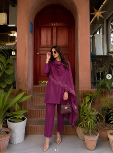 SADIA AUN HUTE COUTURE Elegant Purple Silk <b>Kurta</b>/Kurti Lace Trim Regular Fit Floor-Length <b>Women</b> Formal Wear Quick Dry Sun - Product Image 3