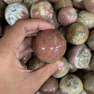 Sphère de cristal de jaspe rose naturel de qualité supérieure, pierre précieuse polie, boule de pierre de guérison au ton rose doux, diamètre 3 cm - Product Image 4