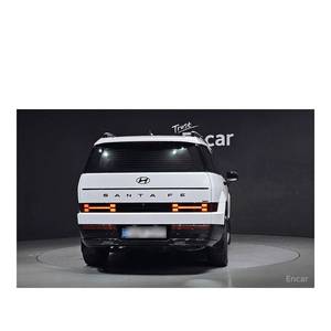 Hyundai Santa Fe HEV 1.6 4WD 2023, 15,904 km, con Caja de Cambios Automática, Asientos de Cuero, Cámara Trasera, Volante a la Izquierda - Product Image 4