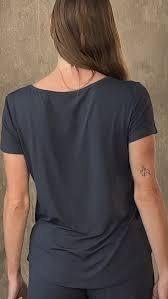 Nouveau short décontracté d'été pour femme en fibre de bambou tissée écologique, coupe ample à revers, couleur unie, en promotion - Product Image 4