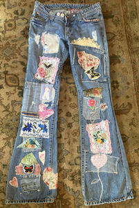 Pantalones Vaqueros de Diseño Superior para Hombre, Negros, Desgastados, con Parches Bordados Personalizados, Estilo Urbano, de Invierno, con Doble Rodilla, Elásticos y Únicos - Product Image 3