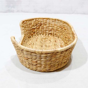 Lit pour chat ovale en jacinthe d'eau avec coussin blanc non amovible, rembourrage en coton, doux, minimaliste, pour toutes les saisons, utilisation en chambre à coucher - Product Image 4