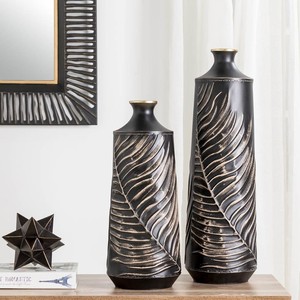 Juego de Jarrones Metálicos Mate LINEA, Jarrones Escultóricos para Flores, Negros Texturizados, Decorativos para Mesa, Hogar, Bodas y Jardín - Product Image 1