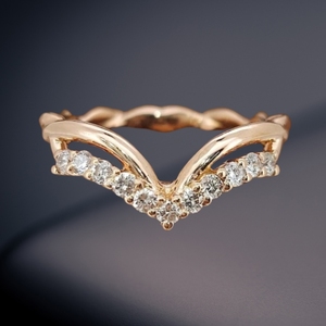 Bague en or rose 14 carats avec diamant de laboratoire certifié IGI 0,7 carat taille brillant, pierres latérales VS1 couleur F, bijoux de luxe pour femme - Product Image 1