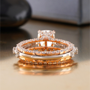 Anillo de Compromiso de Doble Banda de 1.51 CT con Diamante de Corte Cojín Cultivado en Laboratorio con Claridad VVS1, Oro Rosa de 14K, Oro Amarillo y Blanco Sólido de 18K - Product Image 4