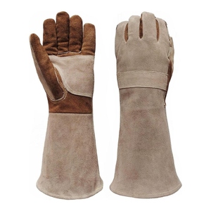 Gants de soudage industriels haute performance, durables, lisses, en cuir de vachette pleine fleur antidérapant de 7 oz avec renfort et manchette de sécurité - Product Image 1