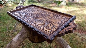 Plateau en bois de noyer moderne, plateau ottoman, plateau de service pour salon, plateau de service en bois de noyer fait main avec design sculpté - Product Image 3