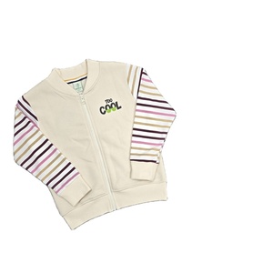 Ensemble de survêtement décontracté pour femmes, imprimé, tricot, col rond, manches longues, boutons, short, taille élastique, 100% coton, écologique - Product Image 4