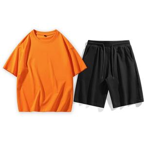 Ensemble T-shirt et short pour homme avec logo personnalisé OEM, ensemble décontracté surdimensionné en deux pièces pour l'été, tenue de sport, streetwear, fabricant en gros - Product Image 1