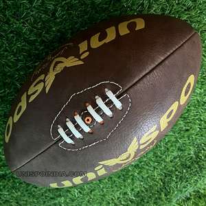 Fútbol de rugby vintage de cuero natural hecho de cuero de vaca natural con marca personalizada - Product Image 2