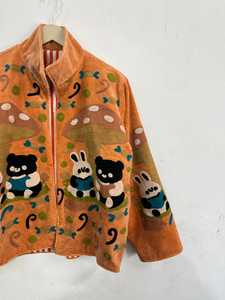 Nueva Chaqueta de Terciopelo con Bordado Suzani de Osos y Conejos, Forro de Algodón, Estilo Bohemio Vintage, Blazer Dinámico para Invierno - Product Image 4