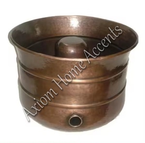 Pot de tuyau d'arrosage élégant avec design floral en relief à la main durable et élégant pour le stockage extérieur par Axiom Home Accents - Product Image 4