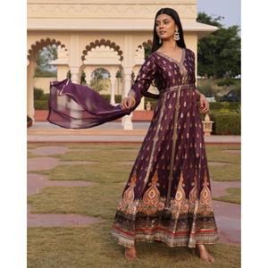Colección de Kurtis Anarkali para Bodas, Tela Satén, Forro Interior de Crepé, Trabajo de Estampado en Relieve, Color Morado, Tipo de Manga - Product Image 1