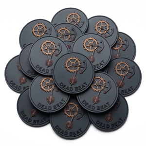 Badge rond en PVC et caoutchouc personnalisé avec mécanisme de montre à came permanente et fixation auto-agrippante - Product Image 4