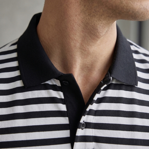 Polo de manga corta a rayas para hombre, corte regular, tejido, informal, ligero, para verano. - Product Image 5