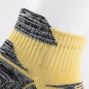 ถุงเท้าเดินป่าแบบไร้ตะเข็บ ปลายเท้าบุนุ่ม ระบายอากาศได้ดี ทำจากขนแกะเมอริโนเนื้อนุ่ม หนาพิเศษ สำหรับเดินป่า เหมาะสำหรับทุกเพศ สีสันปรับแต่งได้ - Product Image 4