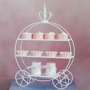 Support à gâteau en métal noir de qualité professionnelle, idéal pour la présentation de gâteaux, cupcakes, pâtisseries et confiseries. - Product Image 4