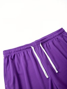 Shorts décontractés pour hommes en maille 100 % polyester à séchage rapide, couleur violette, avec cordon de serrage, taille mi-haute, style Bermuda, tricotés 100 % polyester – Grande Vente - Product Image 3
