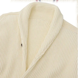 Pull blanc à col en V pour homme, cardigan en tricot crème pour homme avec rayures marine sur les manches, simple boutonnage, pour l'automne - Product Image 2