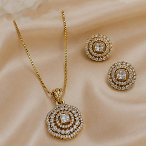 Ensemble de pendentifs en chaîne avec pierres en alliage de zinc et diamants américains pour femmes, de la marque JewelEmarket |   Mode ethnique finition antique or et argent - Product Image 1