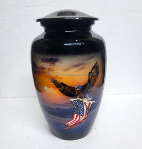 Meilleures ventes en gros Urnes funéraires pour adultes Style américain Personnalisable Urne funéraire en aluminium pour cendres humaines Fournitures funéraires - Product Image 4