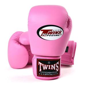 นวมชกมวยไทยหนังแท้ปรับระดับได้พร้อมสายรัดแบบตีนตุ๊กแก รุ่น Twins Pink สำหรับฝึกซ้อมและแข่งขัน - Product Image 2