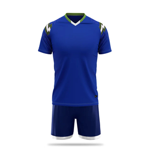 Uniformes de football en gros fabriqués avec des textiles athlétiques de qualité supérieure offrant un confort flexible et un excellent contrôle de l'humidité - Product Image 2