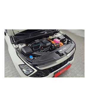 Kia Sportage Prestige 2WD 2023 con 9,696 km, Caja de Cambios Automática, Asientos de Cuero, Estándar de Emisiones Euro V, Cámara Trasera - Product Image 6