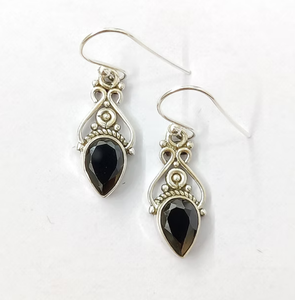 Boucles d'oreilles pendantes en onyx noir, bijoux en argent sterling 925 avec une brillance noire classique, aspect élégant fait main pour femmes - Product Image 3
