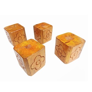 Support de lit multifonctionnel en bois, sur mesure, avec pieds carrés rigides, durable et robuste, pour un usage traditionnel et intensif. - Product Image 1