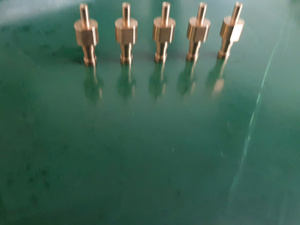 Tubos Cilíndricos de Cerámica de Alúmina de Alta Precisión para Decoraciones Cerámicas, Resistentes al Desgaste, Corte y Doblado Personalizados, Hechos en Hanoi - Product Image 1