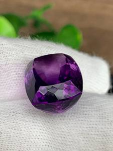 Pierre précieuse d'améthyste violette naturelle, pierre brute facettée, coupe octogonale, certifiée IGI, effet lumineux, pour la fabrication de bijoux, vente en gros - Product Image 4